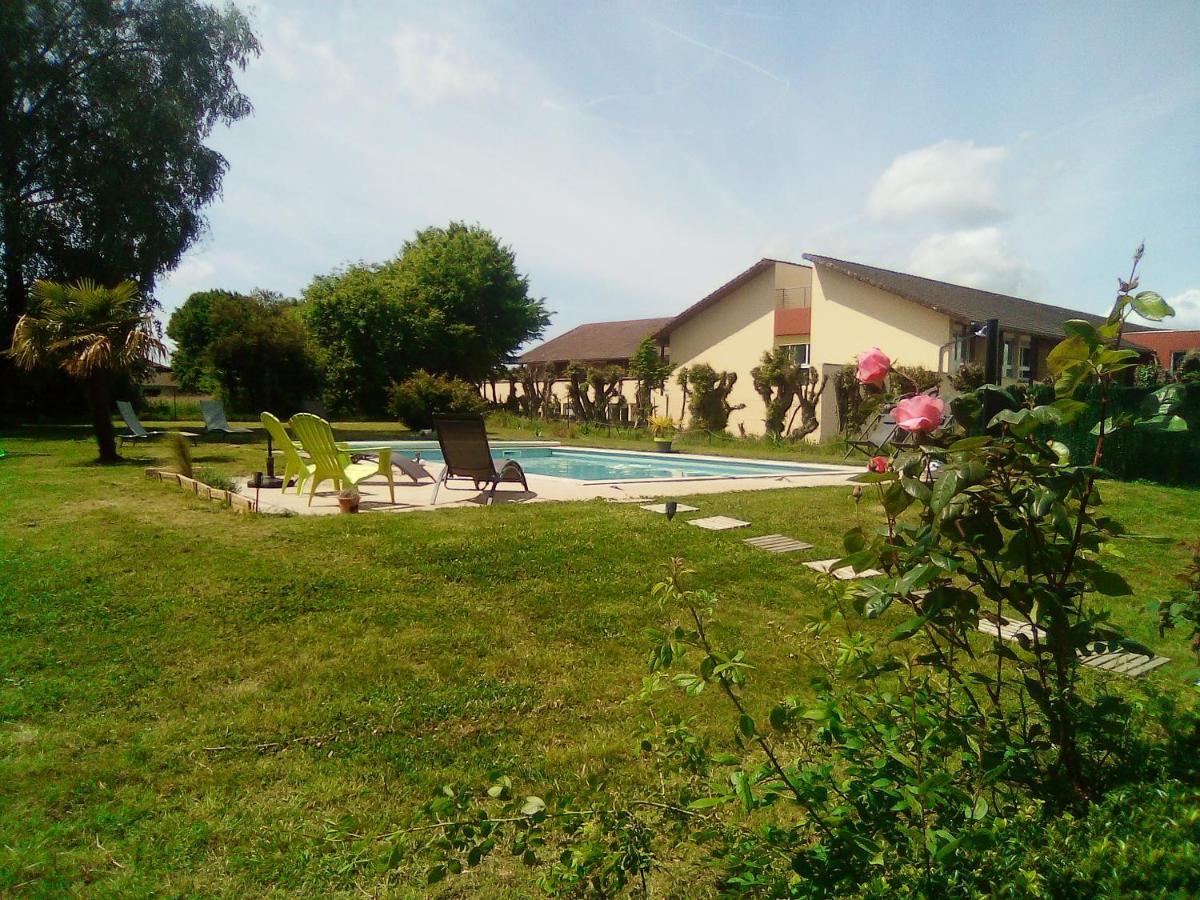 La Villa Du Bearn Garlin Exterior photo